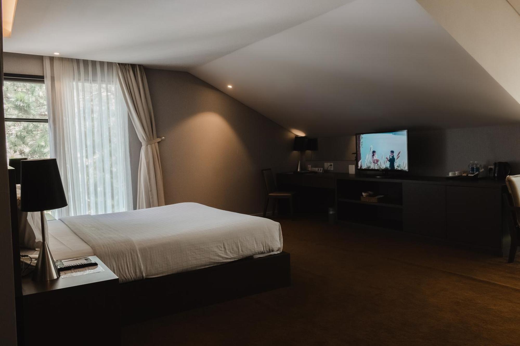 Terracotta Hotel & Resort Dalat Bagian luar foto